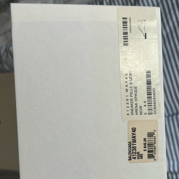 Black Balenciaga - Picture 3 of 5